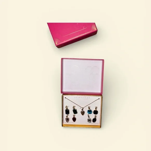 Unwritten Jewel-Toned Heart Necklace Set​ - Picture 2 of 4